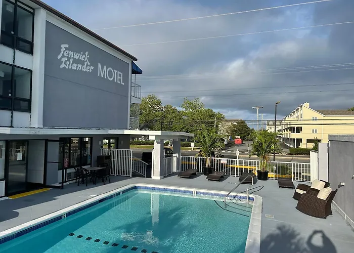 Fenwick Islander Motel